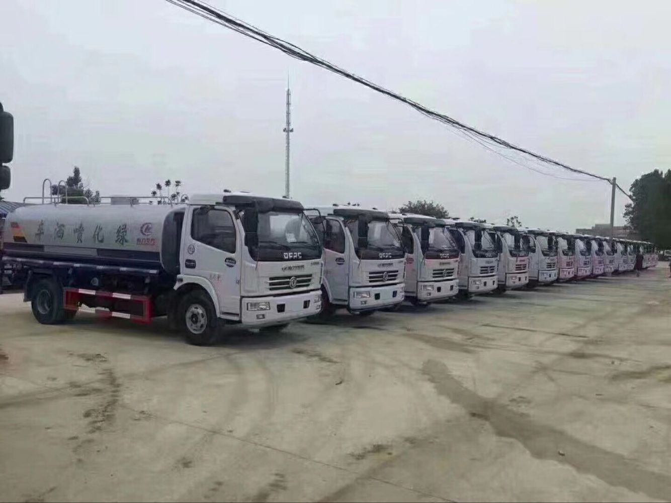 贵阳市市政府招标采购20辆洒水车顺利交付